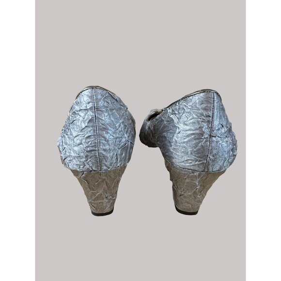 J. Renee Women's Silver Fabric Textured Heels Size 11 - Picture 12 of 14